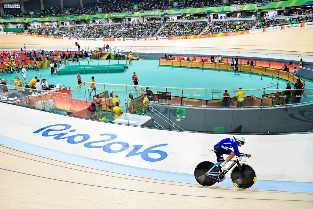 Mariela Delgado, paraciclista, en la prueba de velocidad de los Juegos Paralímpicos de Río 2016.